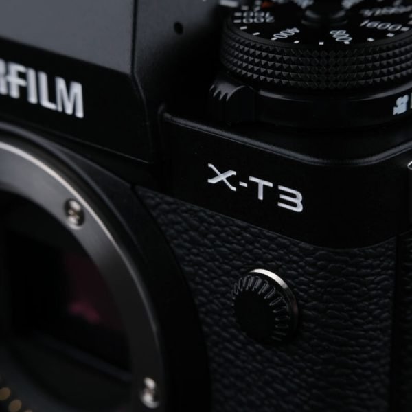 ⁦Mirrorless Vlogging Camera Polaroid Kit with EF-M 15-45mm Lens, Black⁩ – תמונה ⁦5⁩