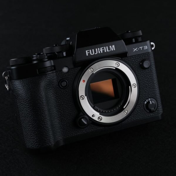 ⁦Mirrorless Vlogging Camera Polaroid Kit with EF-M 15-45mm Lens, Black⁩ – תמונה ⁦2⁩