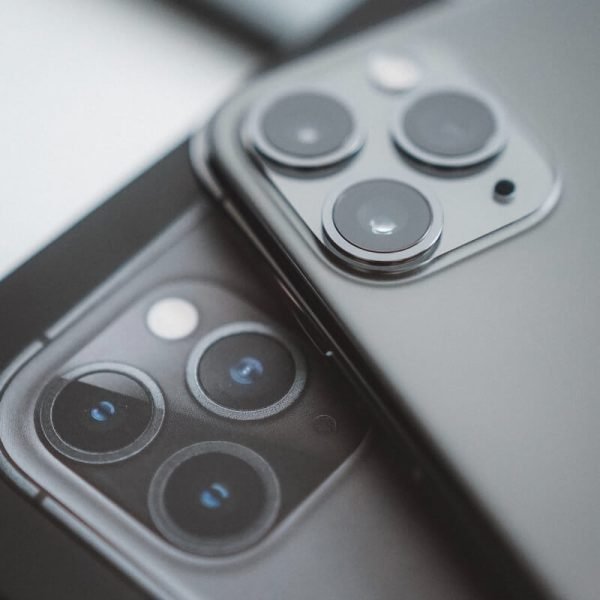 ⁦5G Factory Unlocked Android Cell Phone 128GB Pro-Grade Camera 30X Space Zoom Night Mode, Space Grey⁩ – תמונה ⁦3⁩